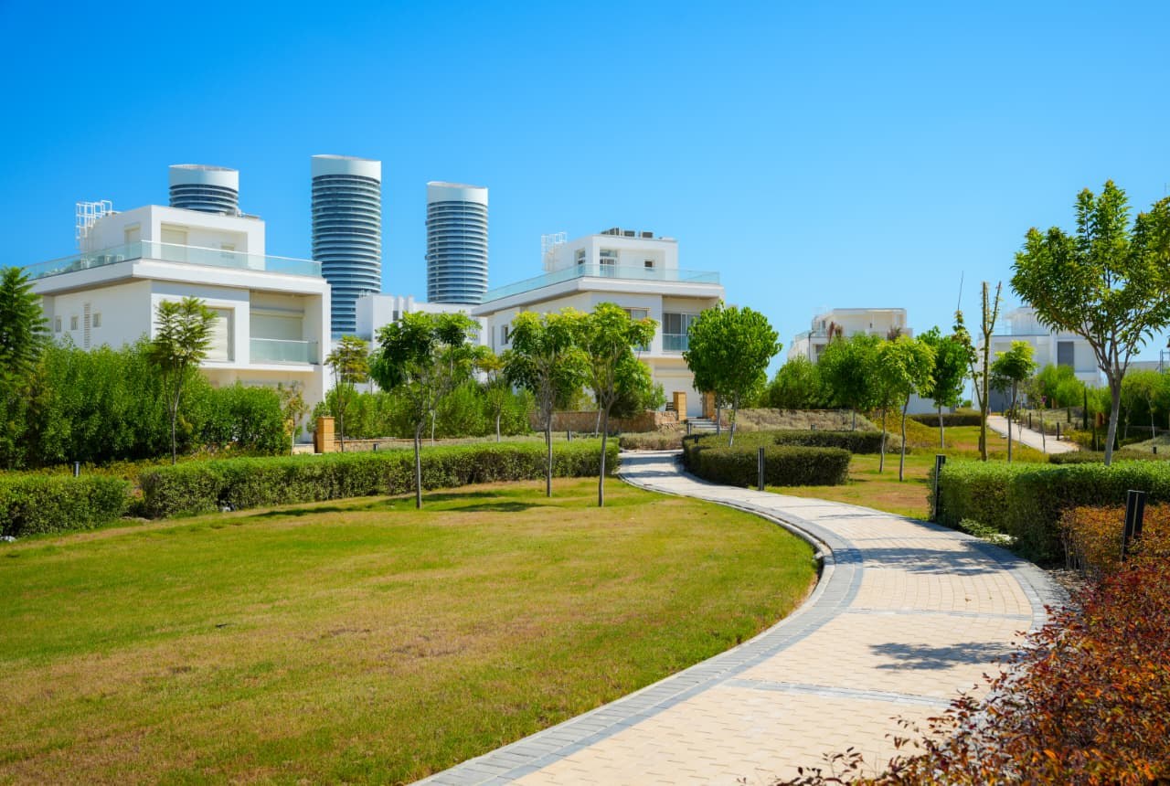Residential landscape and grounds, CEC project photo 4