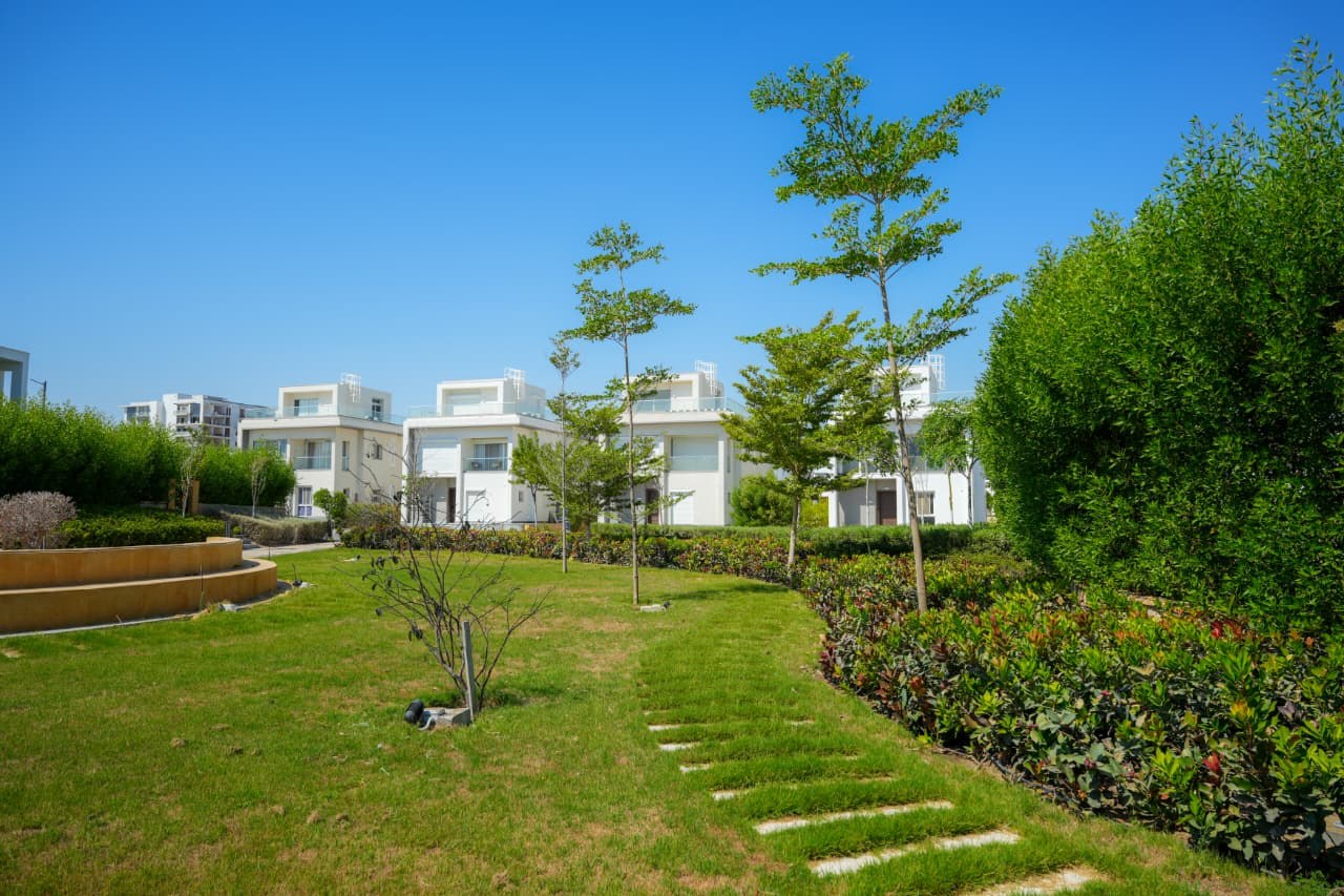 Residential landscape and grounds, CEC project photo 6