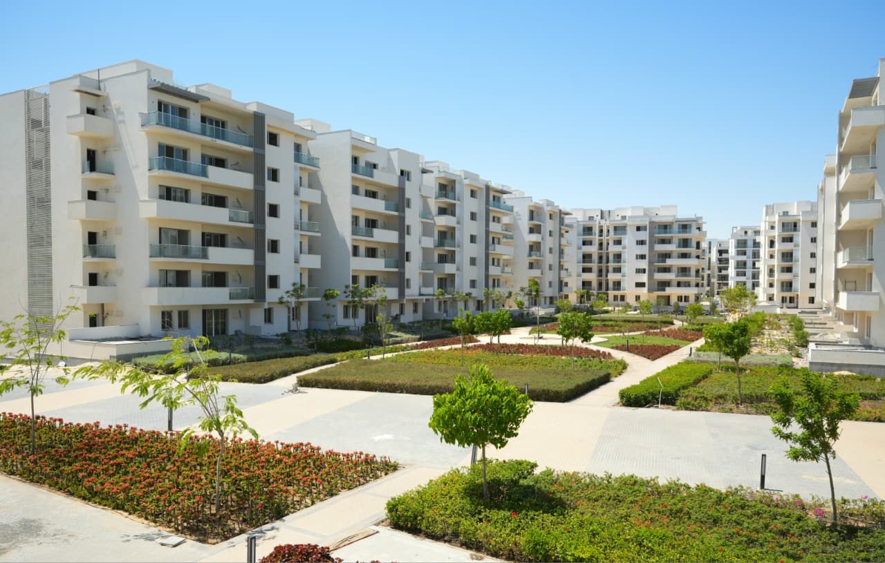 Residential landscape and grounds, CEC project photo 15